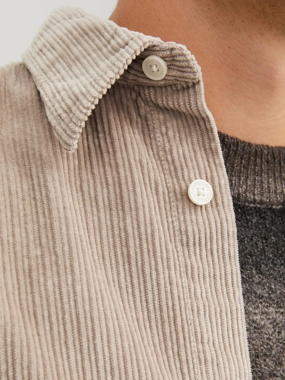 Comfortable button-down shirt JACK & JONES Barca, grunge